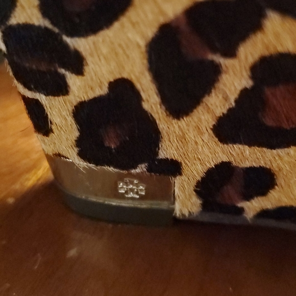 Tory Burch Leopard Wedge - Picture 7 of 11